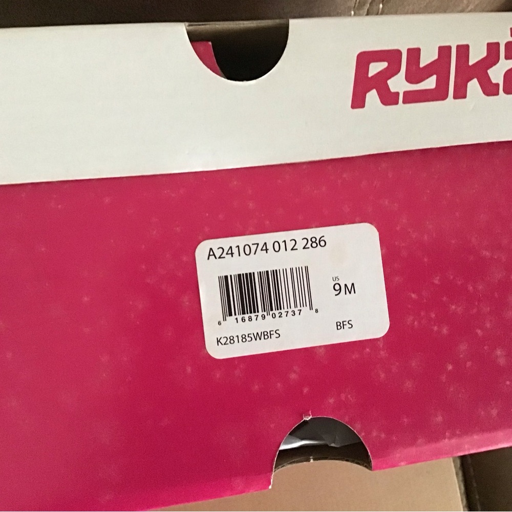 Ryka Black and White Sandals Versatile Comfort - Picture 4 of 5
